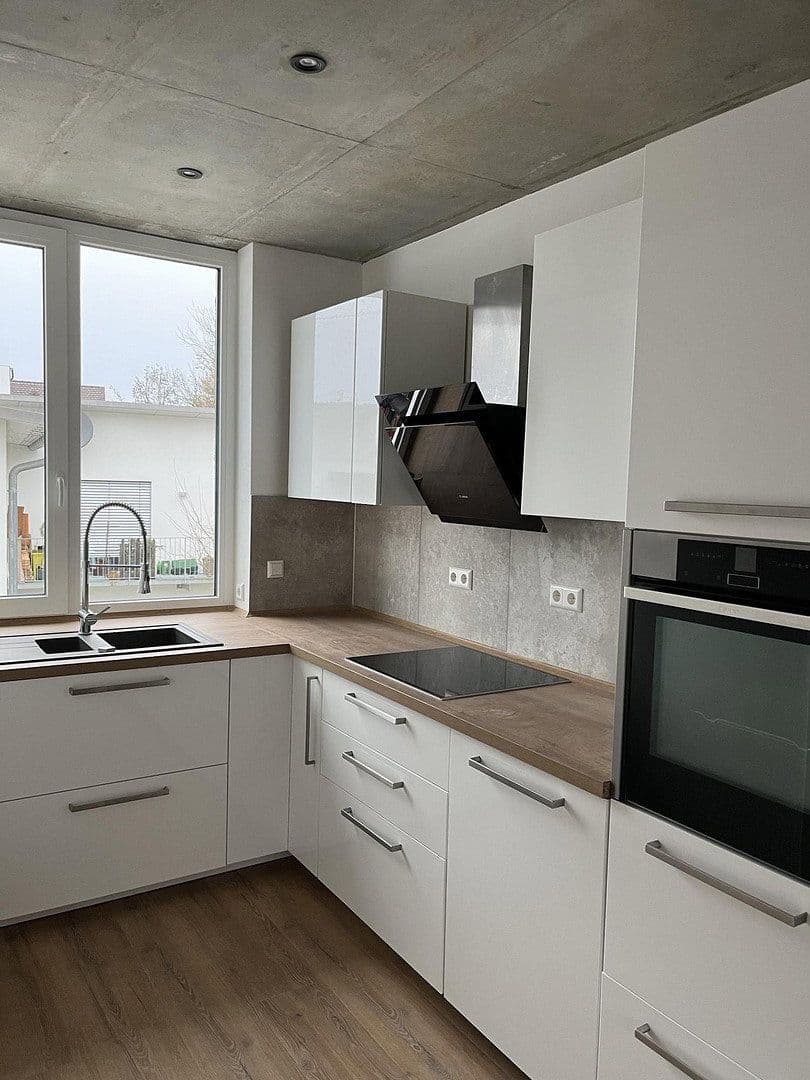 Prenájom bytu 2-izbový 68 m², Günzburg, Bavorsko Prenájom bytu 2-izbový 68 m², Günzburg, Bavorsko