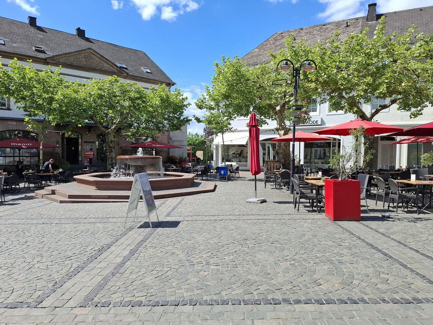 Prenájom nebytového priestoru 344 m², Am Schloßplatz 2, Sankt Wendel, Sársko Prenájom nebytového priestoru 344 m², Am Schloßplatz 2, Sankt Wendel, Sársko