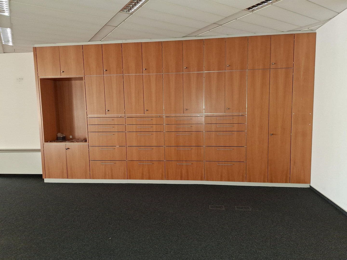 Prenájom nebytového priestoru 344 m², Am Schloßplatz 2, Sankt Wendel, Sársko Prenájom nebytového priestoru 344 m², Am Schloßplatz 2, Sankt Wendel, Sársko