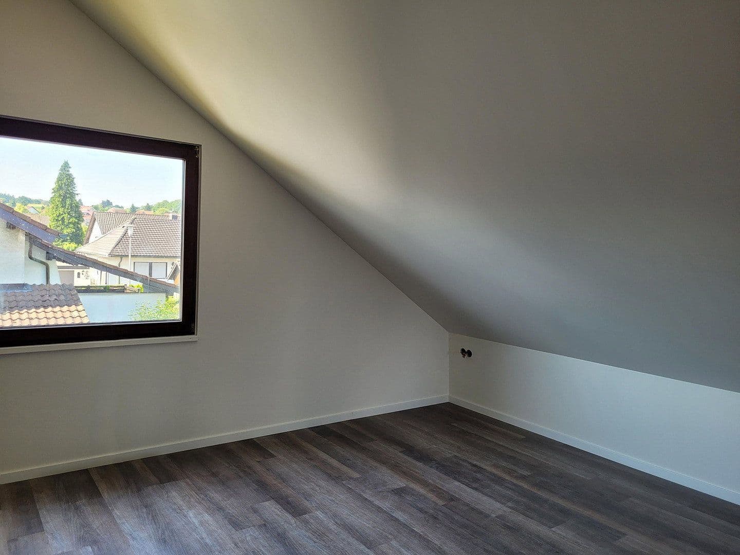 Predaj domu 170 m², pozemok 650 m², Breslauerstraße 48, Mengen, Bádensko-Wurttembersko Predaj domu 170 m², pozemok 650 m², Breslauerstraße 48, Mengen, Bádensko-Wurttembersko