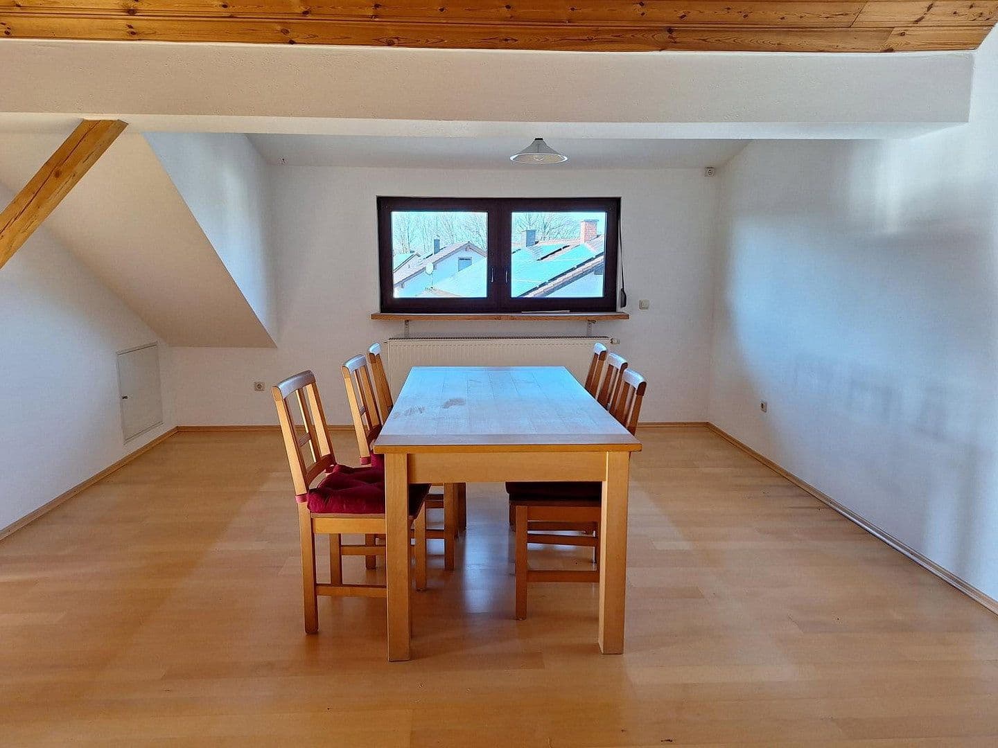 Predaj domu 383 m², pozemok 1.457 m², Schwaigener Str. 28, Mamming, Bavorsko Predaj domu 383 m², pozemok 1.457 m², Schwaigener Str. 28, Mamming, Bavorsko