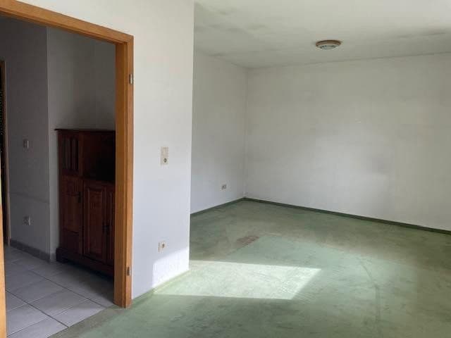 Predaj domu 157 m², pozemok 751 m², Kaiserslautern, Porýnie-Falcko Predaj domu 157 m², pozemok 751 m², Kaiserslautern, Porýnie-Falcko