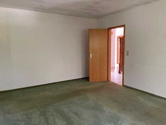 Predaj domu 157 m², pozemok 751 m², Kaiserslautern, Porýnie-Falcko Predaj domu 157 m², pozemok 751 m², Kaiserslautern, Porýnie-Falcko