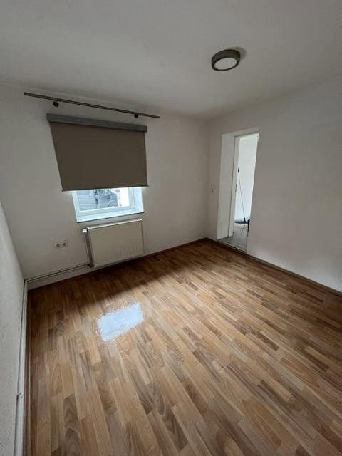 Predaj domu 140 m², pozemok 414 m², Mainzerstrasse, Bodenheim, Porýnie-Falcko Predaj domu 140 m², pozemok 414 m², Mainzerstrasse, Bodenheim, Porýnie-Falcko