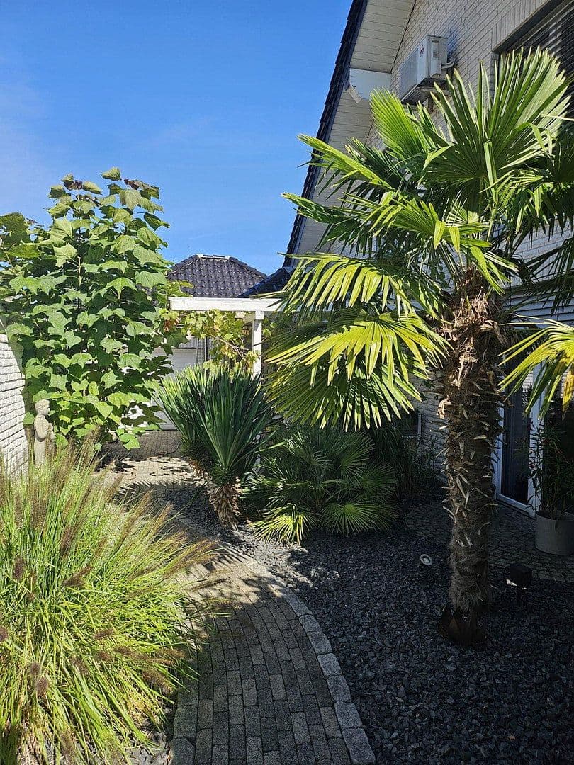 Predaj domu 215 m², pozemok 1.000 m², Voerde (Niederrhein), Severné Porýnie - Westfálsko Predaj domu 215 m², pozemok 1.000 m², Voerde (Niederrhein), Severné Porýnie - Westfálsko