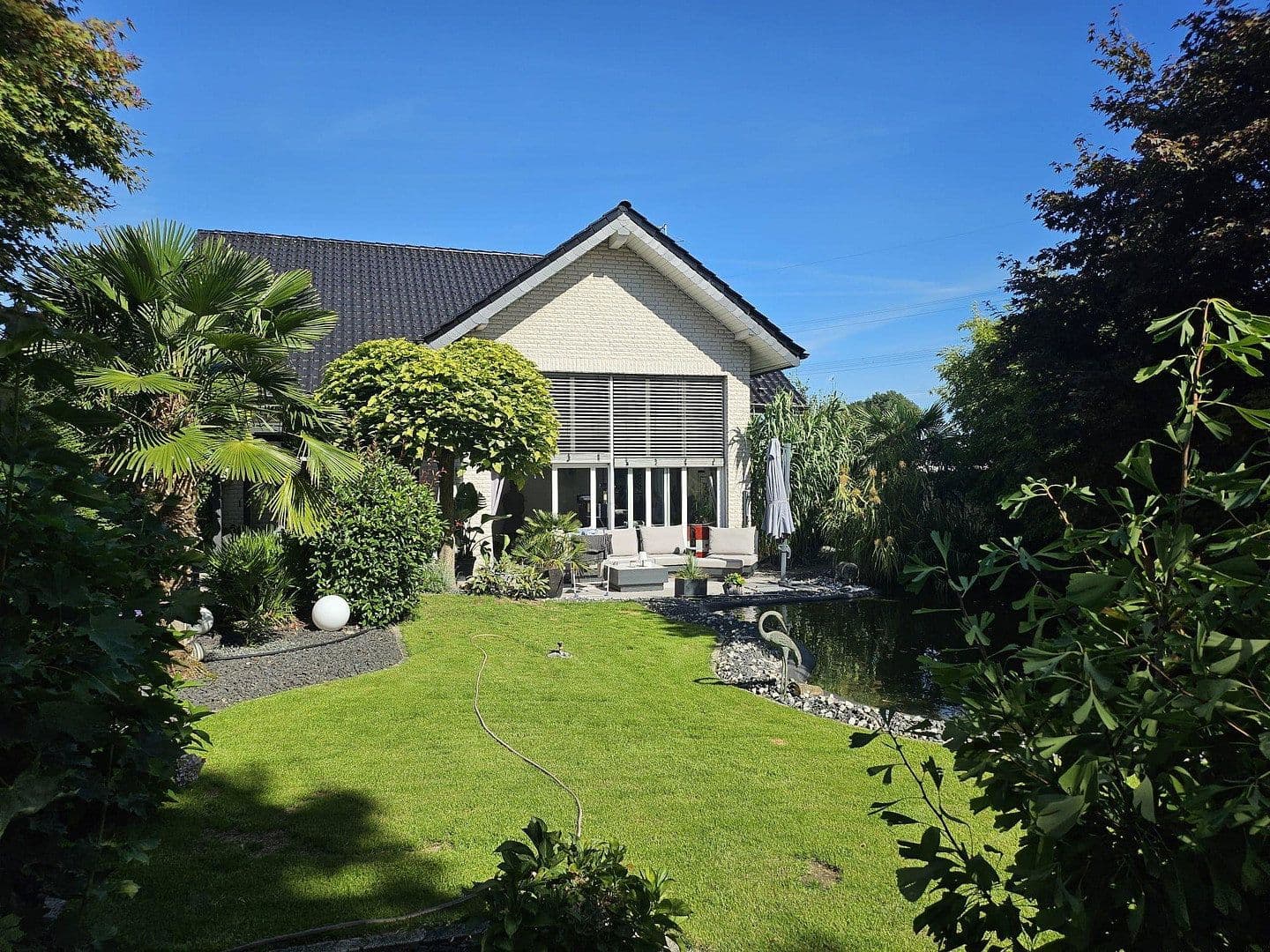 Predaj domu 215 m², pozemok 1.000 m², Voerde (Niederrhein), Severné Porýnie - Westfálsko Predaj domu 215 m², pozemok 1.000 m², Voerde (Niederrhein), Severné Porýnie - Westfálsko