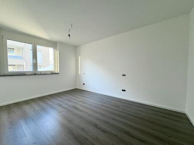 Prenájom bytu 3-izbový 84 m², Renningen, Bádensko-Wurttembersko Prenájom bytu 3-izbový 84 m², Renningen, Bádensko-Wurttembersko
