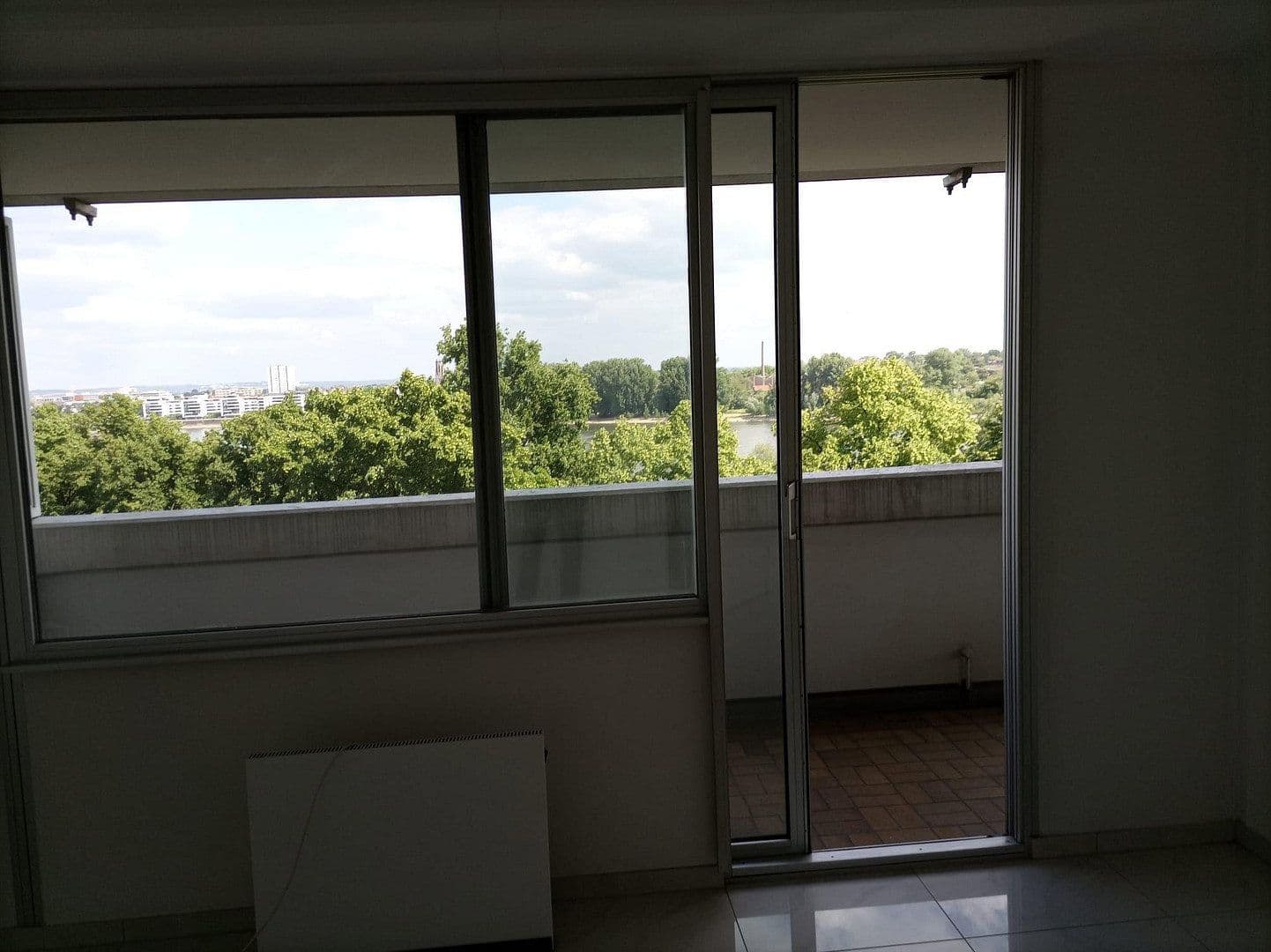 Prenájom bytu 2-izbový 86 m², Köln, Severné Porýnie - Westfálsko Prenájom bytu 2-izbový 86 m², Köln, Severné Porýnie - Westfálsko