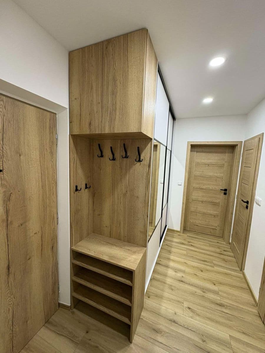Prenájom bytu 2-izbový 56 m², Volgogradská, Ostrava, Moravskoslezský kraj Prenájom bytu 2-izbový 56 m², Volgogradská, Ostrava, Moravskoslezský kraj