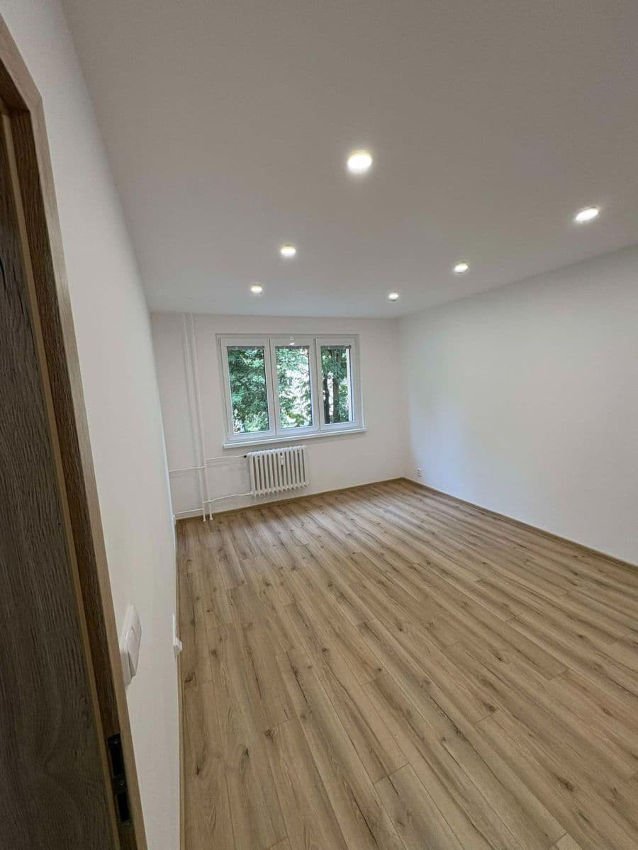 Prenájom bytu 2-izbový 56 m², Volgogradská, Ostrava, Moravskoslezský kraj Prenájom bytu 2-izbový 56 m², Volgogradská, Ostrava, Moravskoslezský kraj