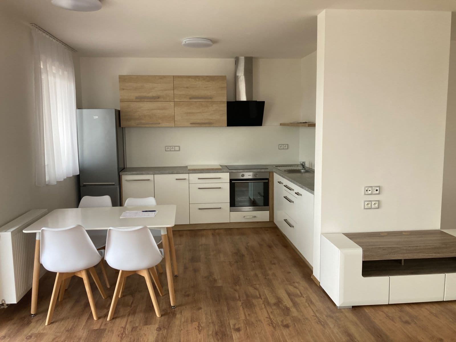 Prenájom bytu 3-izbový 78 m², Ve Dvojích, Jiříkovice, Jihomoravský kraj Prenájom bytu 3-izbový 78 m², Ve Dvojích, Jiříkovice, Jihomoravský kraj