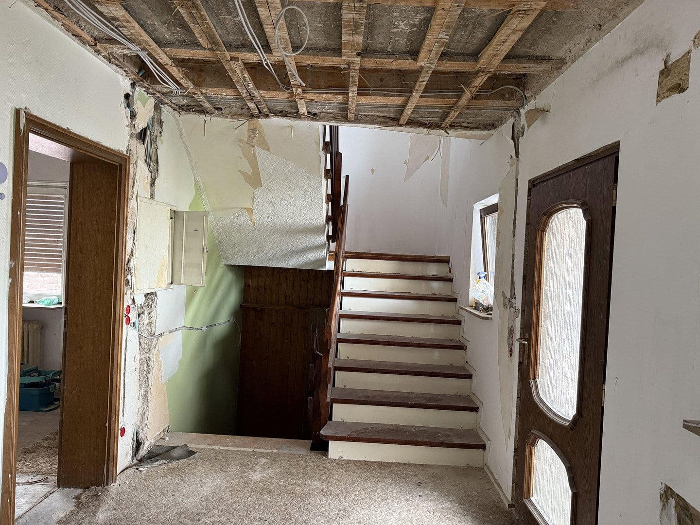 Predaj domu 165 m², pozemok 250 m², Esthal, Porýnie-Falcko Predaj domu 165 m², pozemok 250 m², Esthal, Porýnie-Falcko