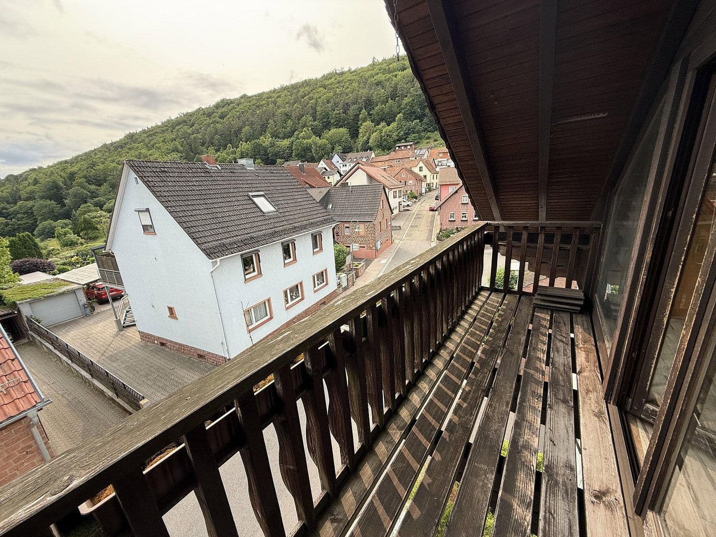 Predaj domu 165 m², pozemok 250 m², Esthal, Porýnie-Falcko Predaj domu 165 m², pozemok 250 m², Esthal, Porýnie-Falcko