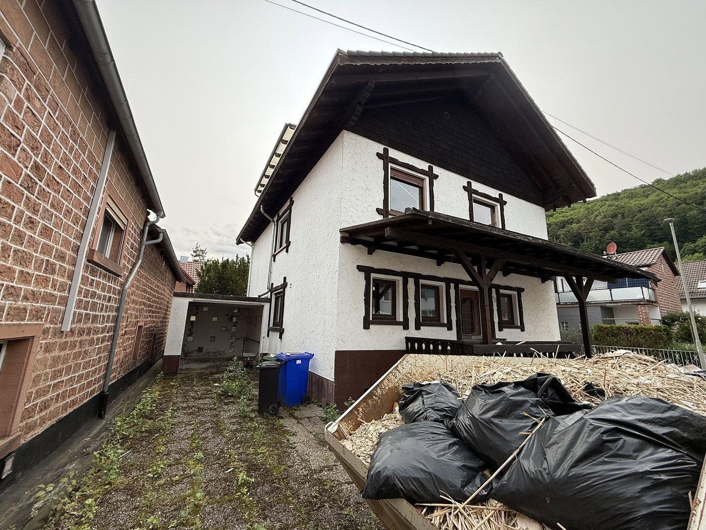 Predaj domu 165 m², pozemok 250 m², Esthal, Porýnie-Falcko Predaj domu 165 m², pozemok 250 m², Esthal, Porýnie-Falcko