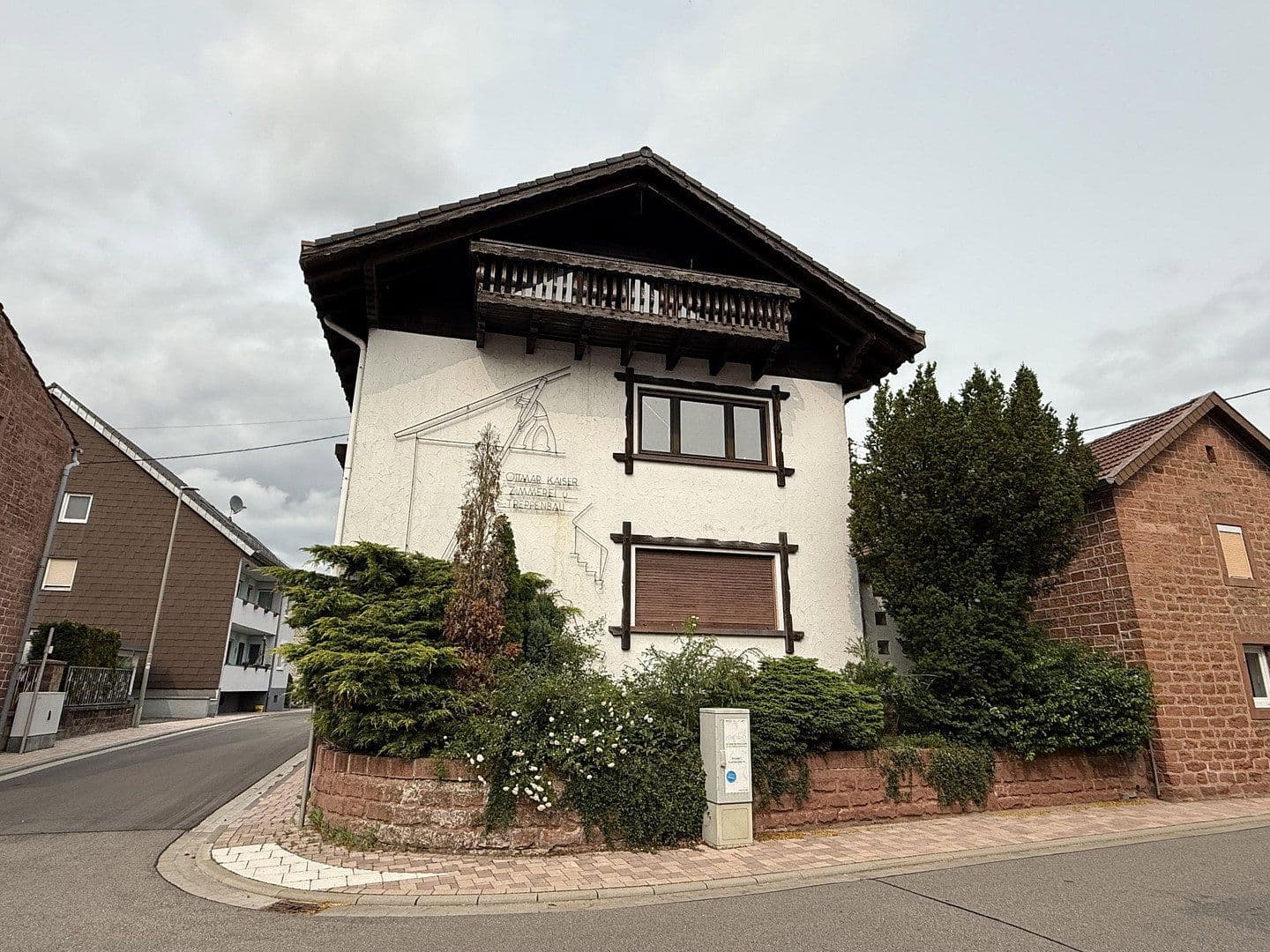 Predaj domu 165 m², pozemok 250 m², Esthal, Porýnie-Falcko Predaj domu 165 m², pozemok 250 m², Esthal, Porýnie-Falcko