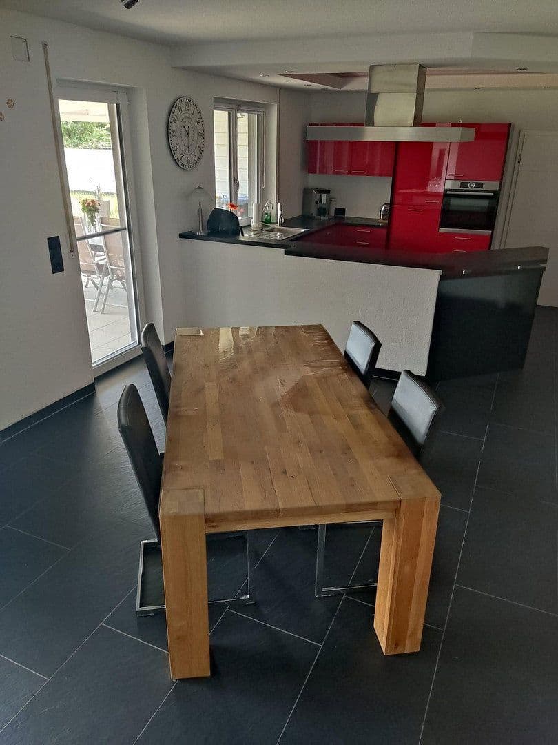 Predaj domu 192 m², pozemok 1.105 m², Euerbach, Bavorsko Predaj domu 192 m², pozemok 1.105 m², Euerbach, Bavorsko