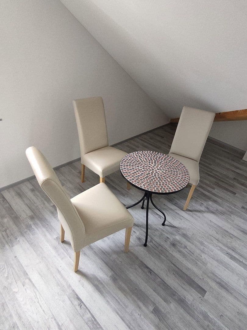 Predaj domu 192 m², pozemok 1.105 m², Euerbach, Bavorsko Predaj domu 192 m², pozemok 1.105 m², Euerbach, Bavorsko