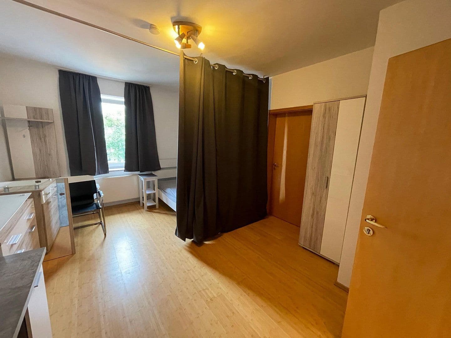 Prenájom bytu 33 m², Fürstenriederstraße 8, Münhen, Bavorsko Prenájom bytu 33 m², Fürstenriederstraße 8, Münhen, Bavorsko