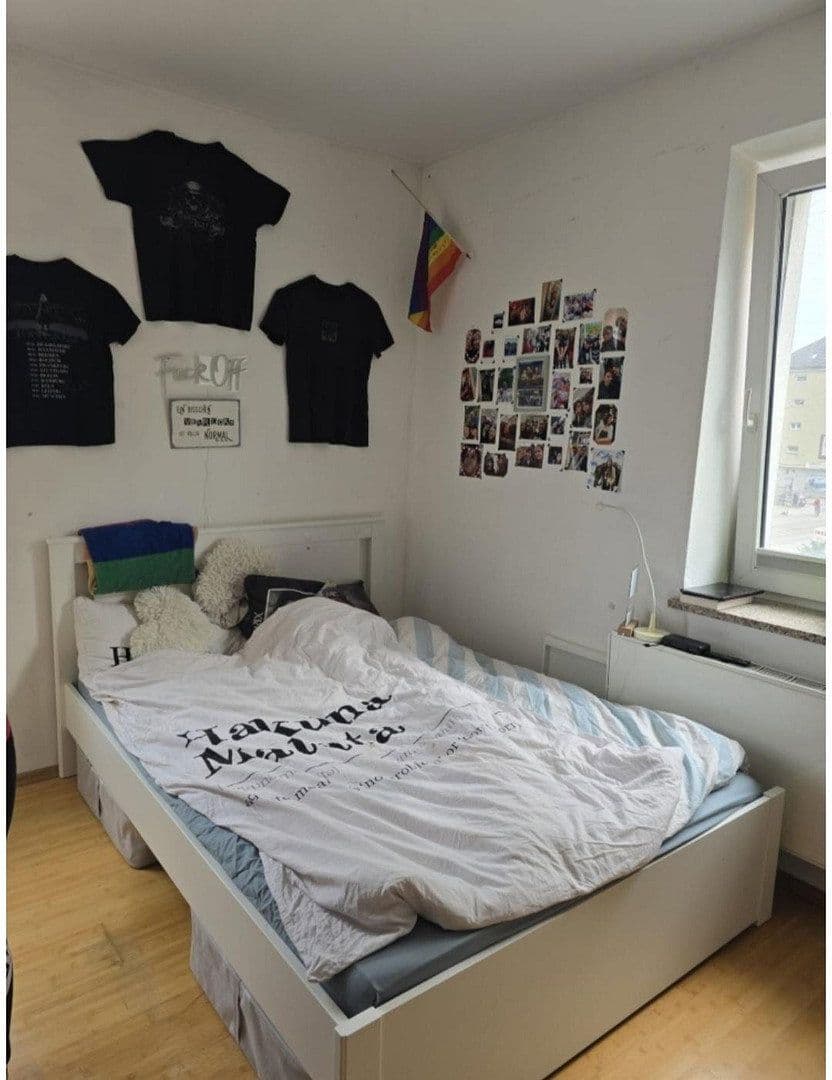 Prenájom bytu 33 m², Fürstenriederstraße 8, Münhen, Bavorsko Prenájom bytu 33 m², Fürstenriederstraße 8, Münhen, Bavorsko