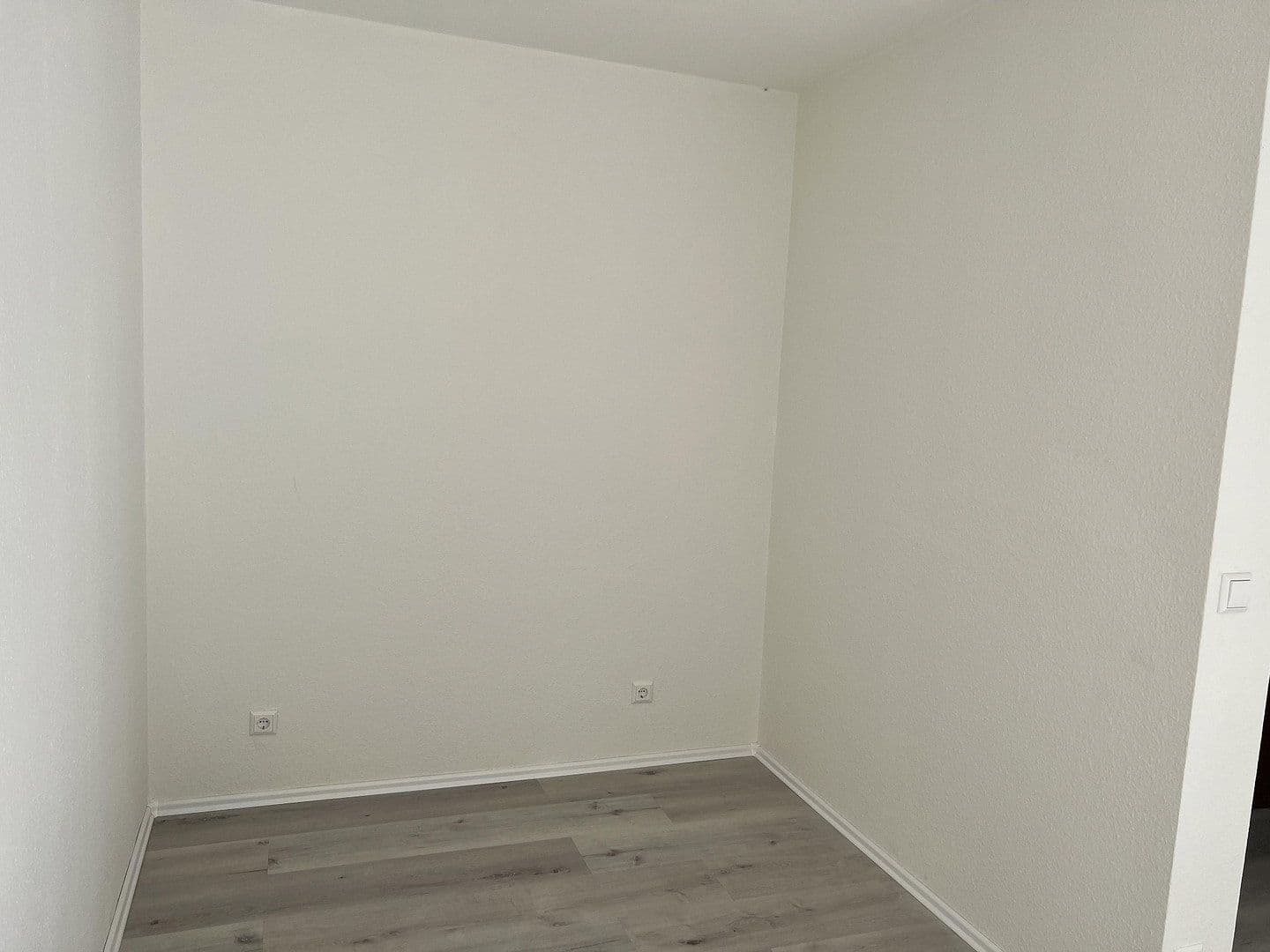 Prenájom bytu 1-izbový 32 m², Braheweg 11-13, Pforzheim, Bádensko-Wurttembersko Prenájom bytu 1-izbový 32 m², Braheweg 11-13, Pforzheim, Bádensko-Wurttembersko