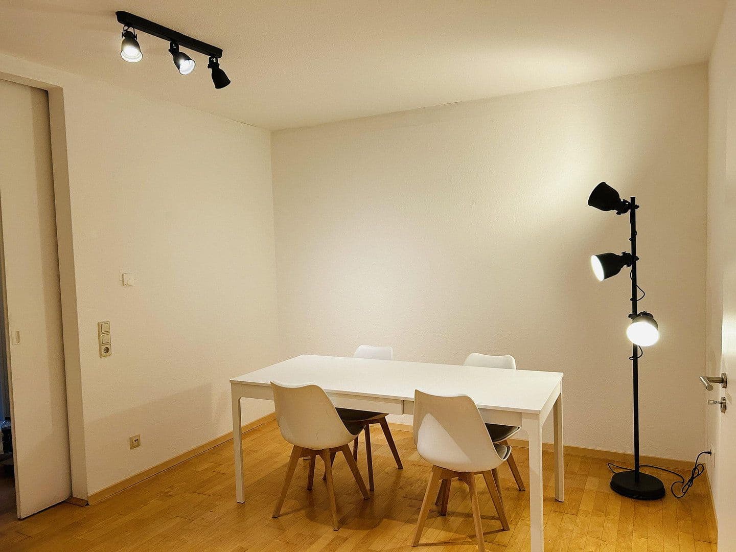 Prenájom bytu 35 m², Gütersloh, Severné Porýnie - Westfálsko Prenájom bytu 35 m², Gütersloh, Severné Porýnie - Westfálsko