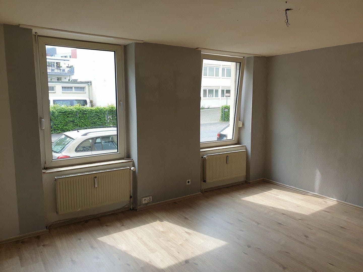Predaj domu 575 m², pozemok 538 m², Berg. Gladbacher Str. 73, Köln, Severné Porýnie - Westfálsko Predaj domu 575 m², pozemok 538 m², Berg. Gladbacher Str. 73, Köln, Severné Porýnie - Westfálsko