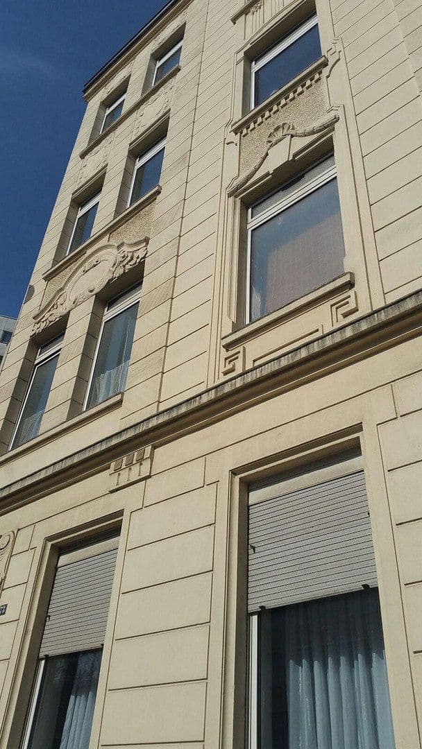 Predaj domu 575 m², pozemok 538 m², Berg. Gladbacher Str. 73, Köln, Severné Porýnie - Westfálsko Predaj domu 575 m², pozemok 538 m², Berg. Gladbacher Str. 73, Köln, Severné Porýnie - Westfálsko