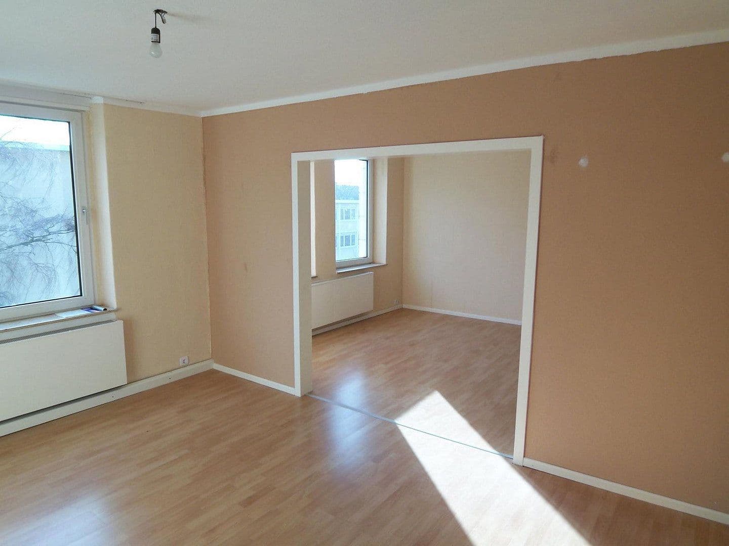 Predaj domu 575 m², pozemok 538 m², Berg. Gladbacher Str. 73, Köln, Severné Porýnie - Westfálsko Predaj domu 575 m², pozemok 538 m², Berg. Gladbacher Str. 73, Köln, Severné Porýnie - Westfálsko