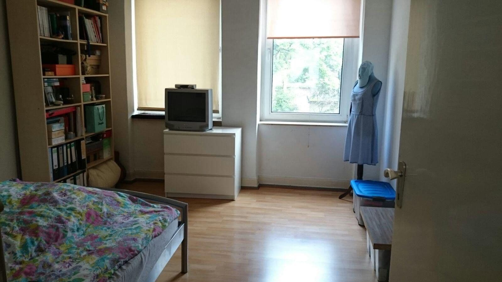 Predaj domu 575 m², pozemok 538 m², Berg. Gladbacher Str. 73, Köln, Severné Porýnie - Westfálsko Predaj domu 575 m², pozemok 538 m², Berg. Gladbacher Str. 73, Köln, Severné Porýnie - Westfálsko