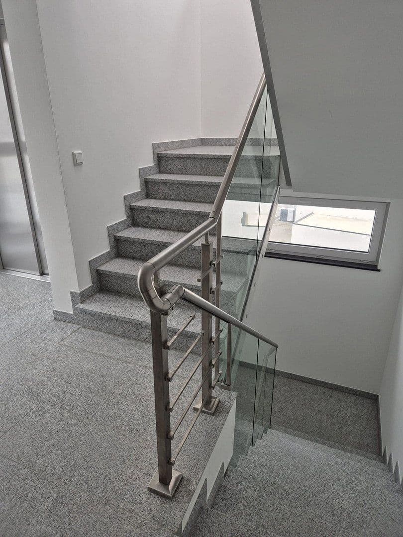 Prenájom bytu 3-izbový 88 m², Jahnstraße 47, Rosbach v. d. Höhe, Hesensko Prenájom bytu 3-izbový 88 m², Jahnstraße 47, Rosbach v. d. Höhe, Hesensko
