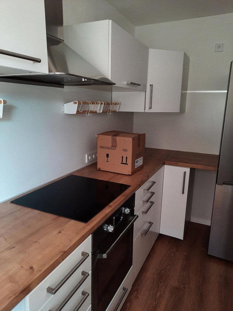 Prenájom bytu 93 m², Weiherstraße 27, Pfinztal, Bádensko-Wurttembersko Prenájom bytu 93 m², Weiherstraße 27, Pfinztal, Bádensko-Wurttembersko