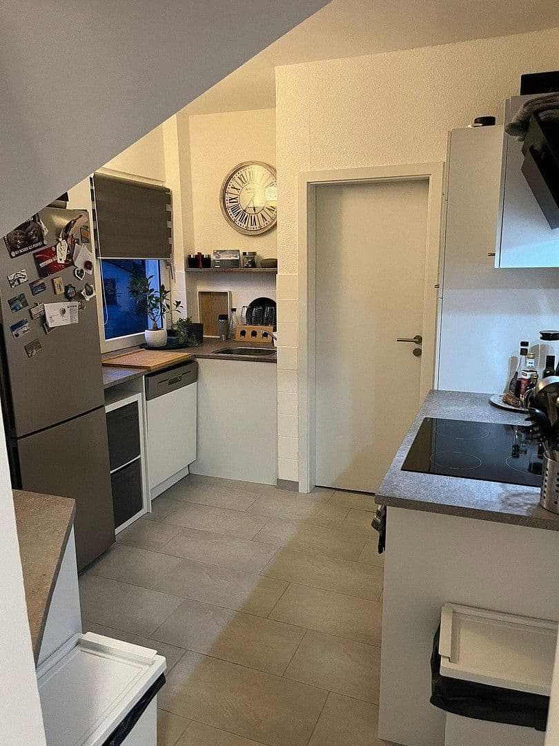 Prenájom bytu 4-izbový 75 m², Remscheid, Severné Porýnie - Westfálsko Prenájom bytu 4-izbový 75 m², Remscheid, Severné Porýnie - Westfálsko