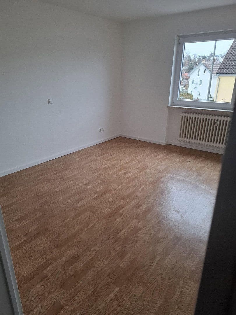 Prenájom bytu 3-izbový 81 m², Römerstr. 3, Rottweil, Bádensko-Wurttembersko Prenájom bytu 3-izbový 81 m², Römerstr. 3, Rottweil, Bádensko-Wurttembersko