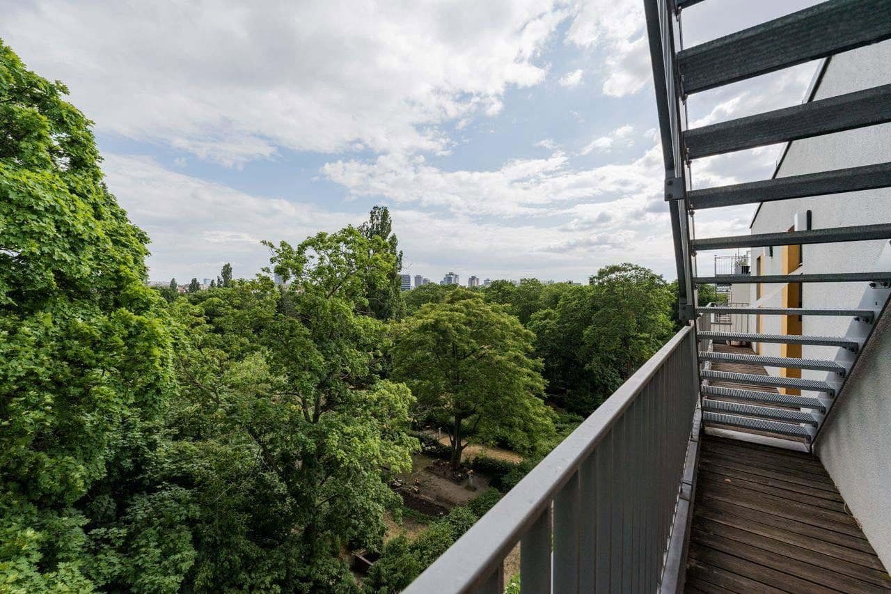 Prenájom bytu 3-izbový 170 m², Diestelmeyer Str. 5a, Berlin, Berlín Prenájom bytu 3-izbový 170 m², Diestelmeyer Str. 5a, Berlin, Berlín