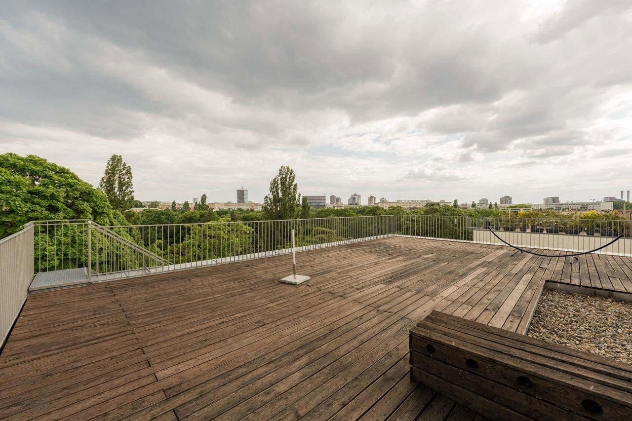 Prenájom bytu 3-izbový 170 m², Diestelmeyer Str. 5a, Berlin, Berlín Prenájom bytu 3-izbový 170 m², Diestelmeyer Str. 5a, Berlin, Berlín