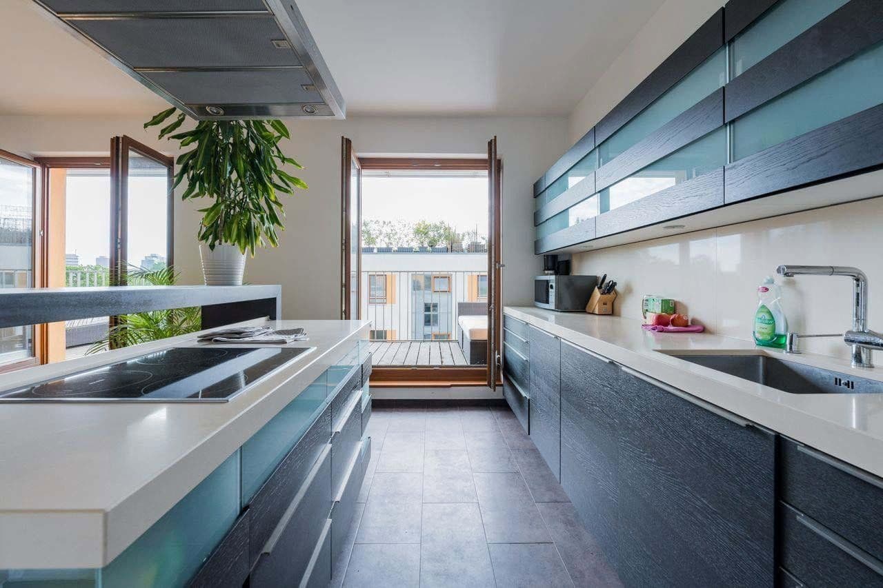 Prenájom bytu 3-izbový 170 m², Diestelmeyer Str. 5a, Berlin, Berlín Prenájom bytu 3-izbový 170 m², Diestelmeyer Str. 5a, Berlin, Berlín