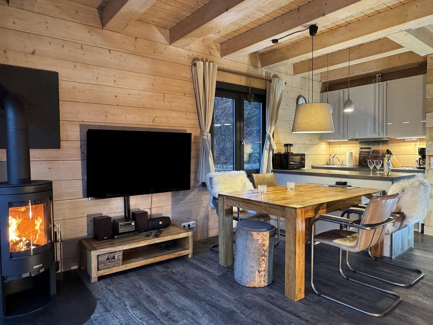 Predaj domu 525 m², pozemok 1.485 m², Goslar, Dolné Sasko Predaj domu 525 m², pozemok 1.485 m², Goslar, Dolné Sasko