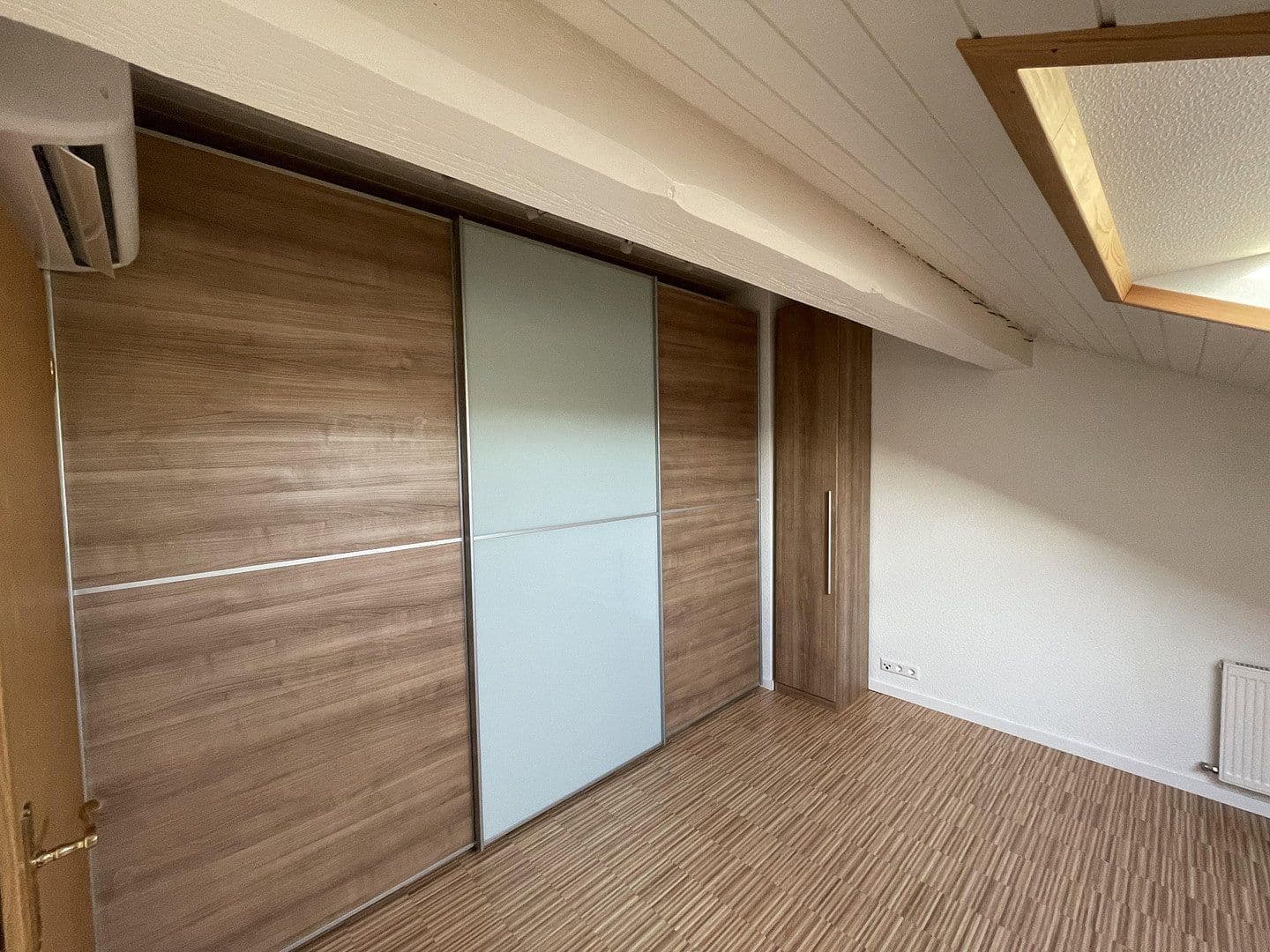 Prenájom bytu 2-izbový 55 m², Freudental, Bádensko-Wurttembersko Prenájom bytu 2-izbový 55 m², Freudental, Bádensko-Wurttembersko