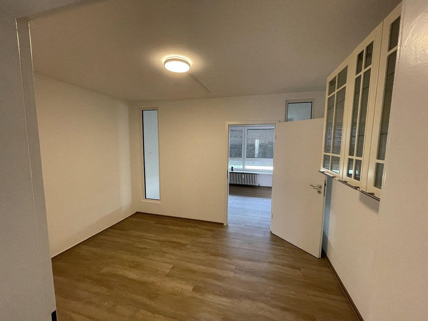 Prenájom bytu 4-izbový 93 m², Darmstadt - Kranichstein, Hesensko Prenájom bytu 4-izbový 93 m², Darmstadt - Kranichstein, Hesensko