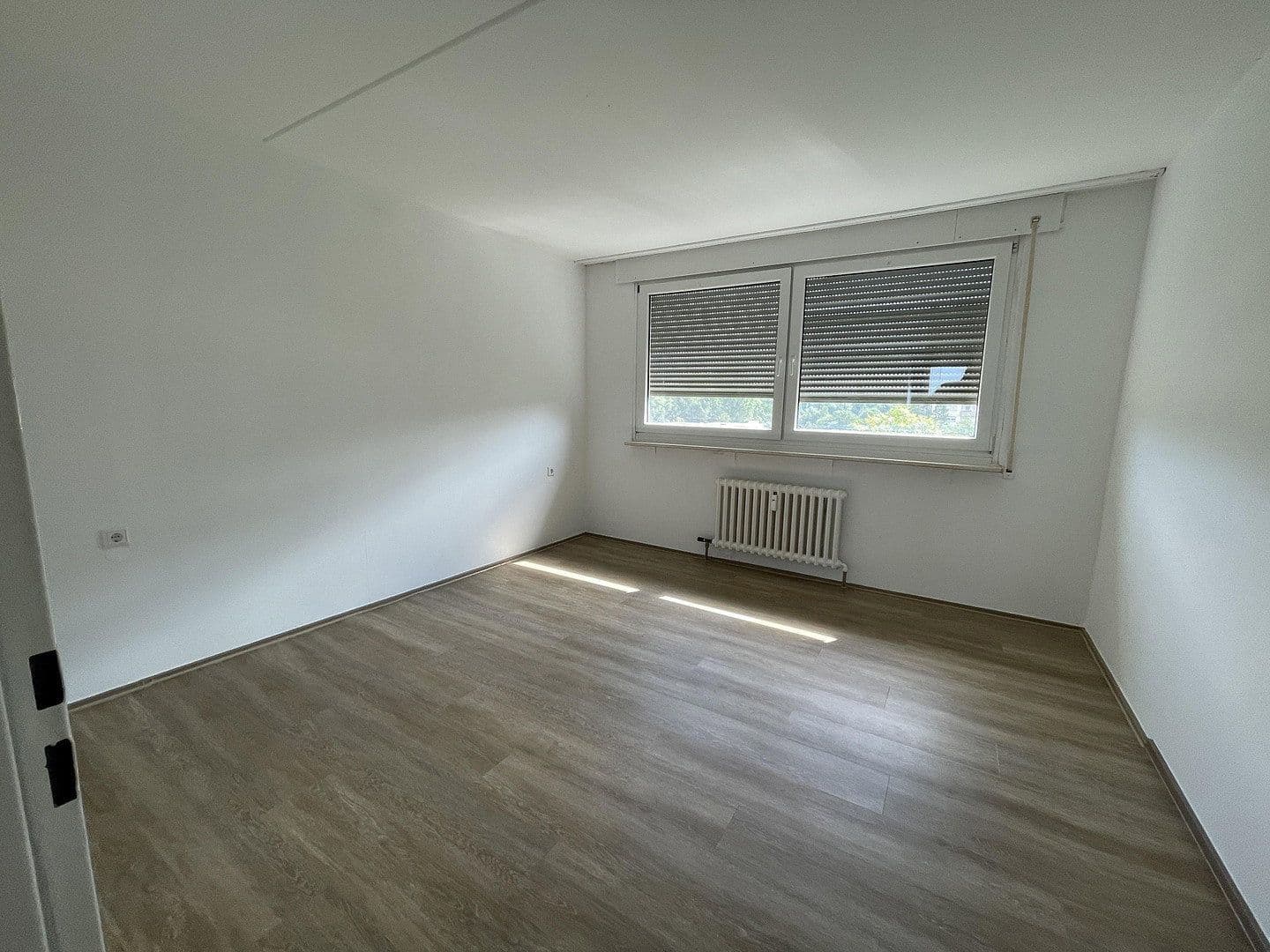 Prenájom bytu 4-izbový 93 m², Darmstadt - Kranichstein, Hesensko Prenájom bytu 4-izbový 93 m², Darmstadt - Kranichstein, Hesensko