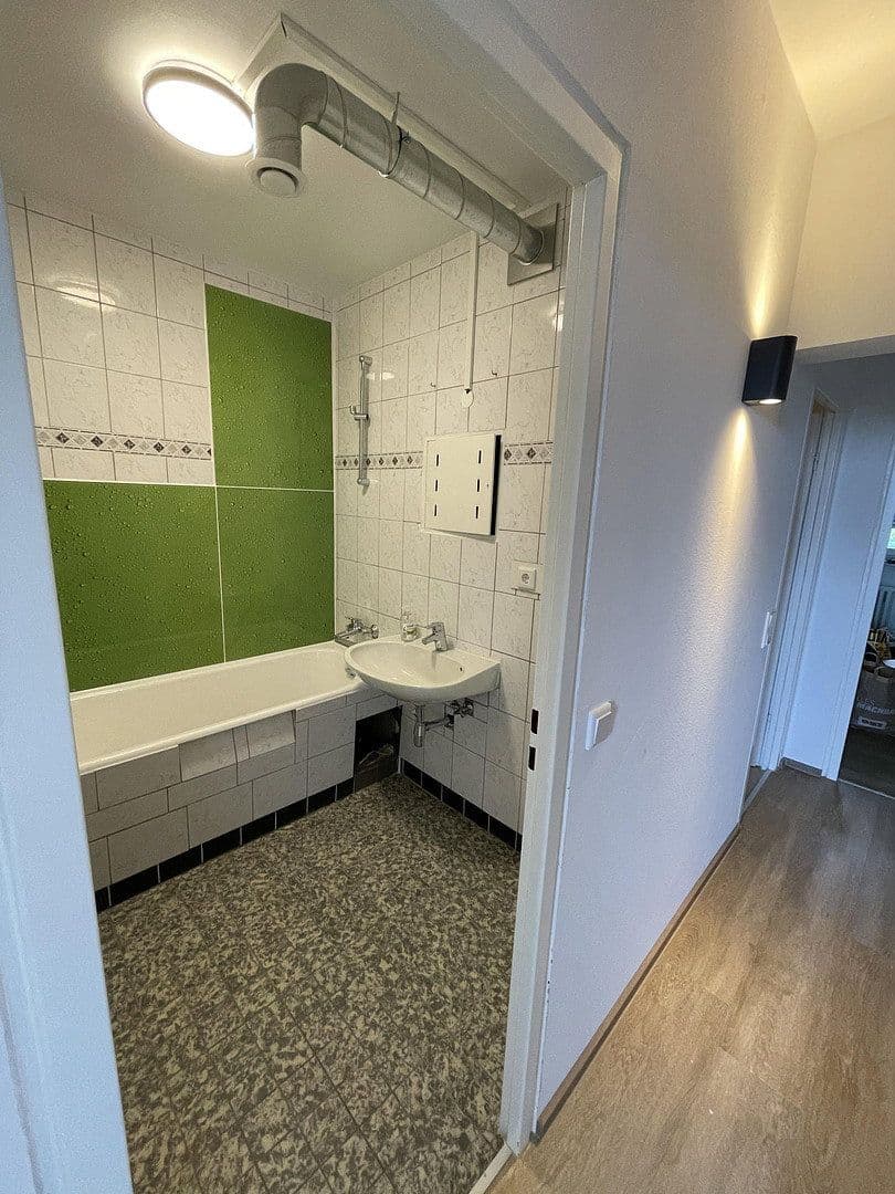 Prenájom bytu 4-izbový 93 m², Darmstadt - Kranichstein, Hesensko Prenájom bytu 4-izbový 93 m², Darmstadt - Kranichstein, Hesensko