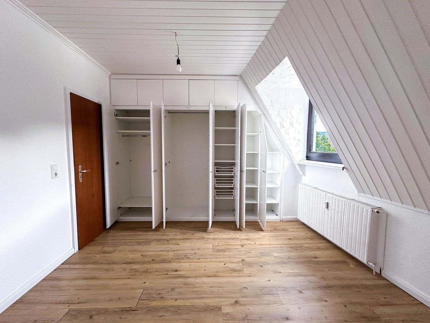 Prenájom bytu 3-izbový 116 m², Freiheitstr. 18, Hagen Hohenlimburg, Severné Porýnie - Westfálsko Prenájom bytu 3-izbový 116 m², Freiheitstr. 18, Hagen Hohenlimburg, Severné Porýnie - Westfálsko