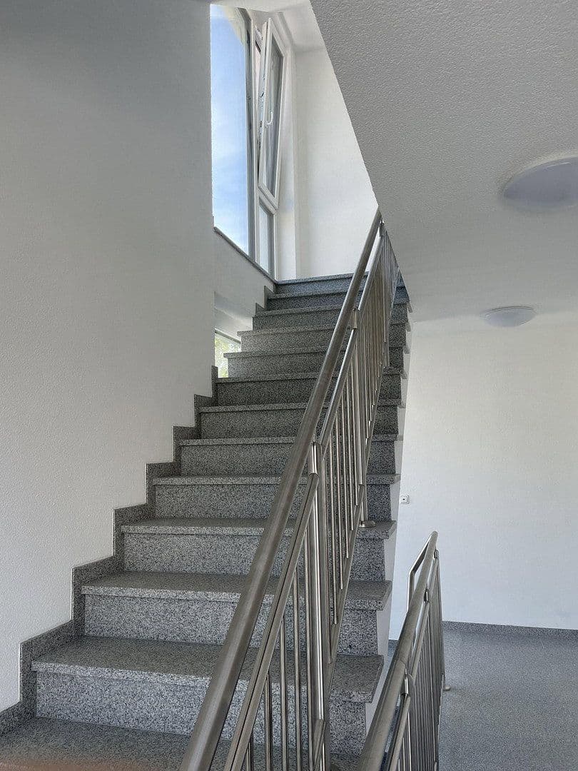 Prenájom bytu 3-izbový 96 m², Hameln, Dolné Sasko Prenájom bytu 3-izbový 96 m², Hameln, Dolné Sasko
