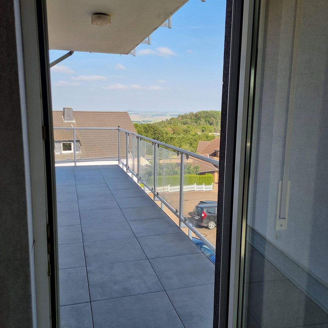 Prenájom bytu 3-izbový 98 m², Ettringen, Porýnie-Falcko Prenájom bytu 3-izbový 98 m², Ettringen, Porýnie-Falcko