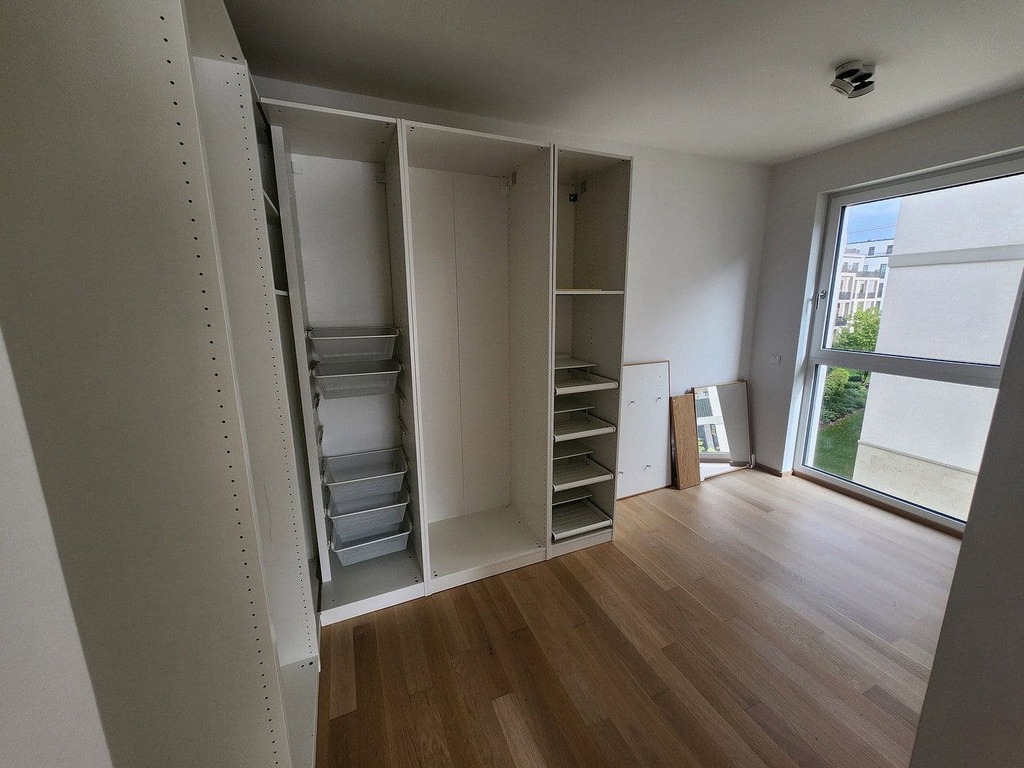 Prenájom bytu 3-izbový 151 m², Rheinstr. 11, Wiesbaden, Hesensko Prenájom bytu 3-izbový 151 m², Rheinstr. 11, Wiesbaden, Hesensko