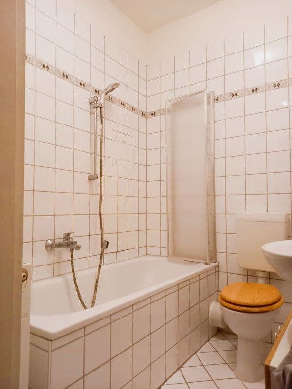 Prenájom bytu 26 m², Friedrich Ebertstraße 15, Sindelfingen, Bádensko-Wurttembersko Prenájom bytu 26 m², Friedrich Ebertstraße 15, Sindelfingen, Bádensko-Wurttembersko