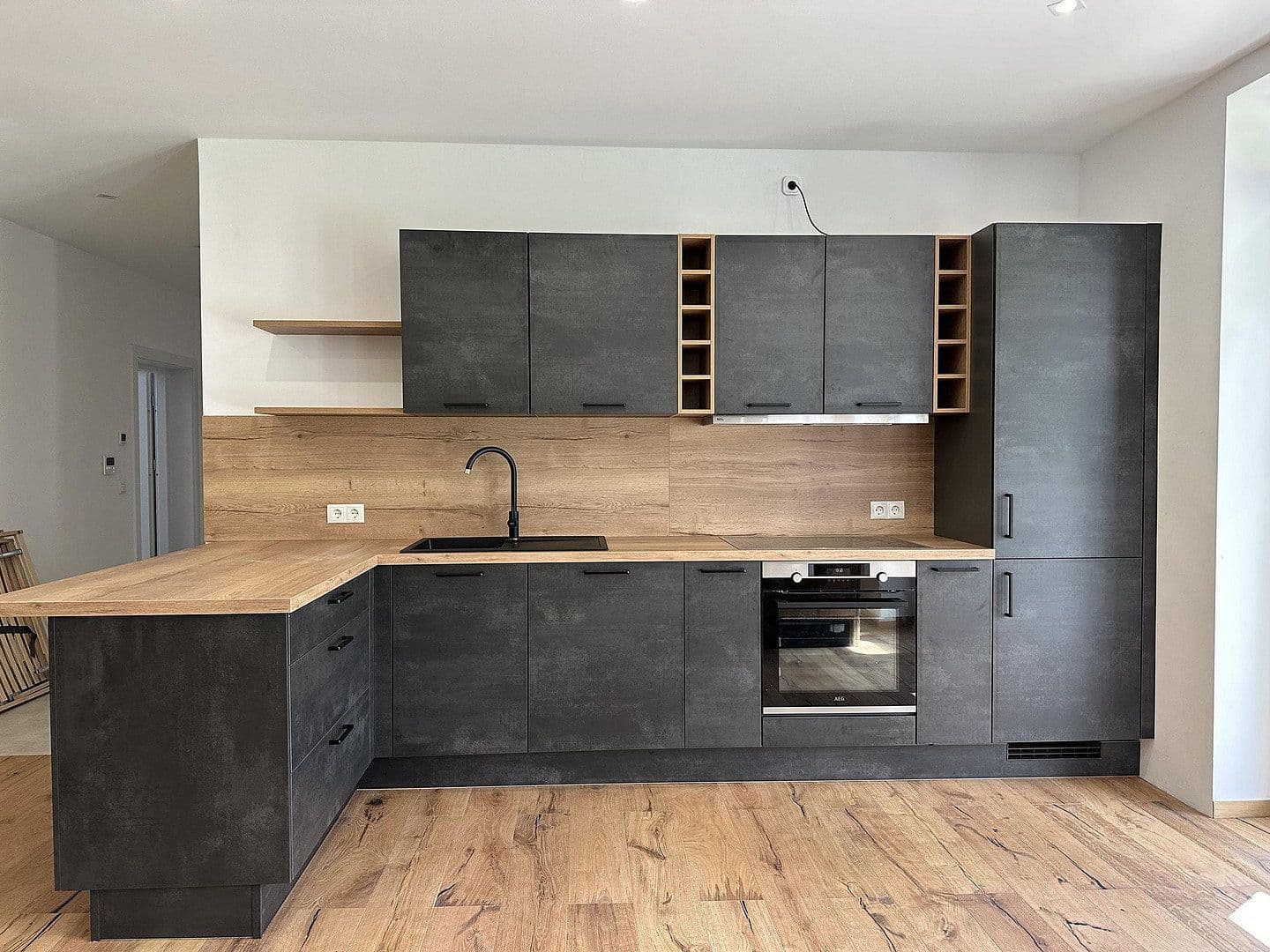 Prenájom bytu 5-izbový 141 m², Badstr. 131, Egloffstein, Bavorsko Prenájom bytu 5-izbový 141 m², Badstr. 131, Egloffstein, Bavorsko