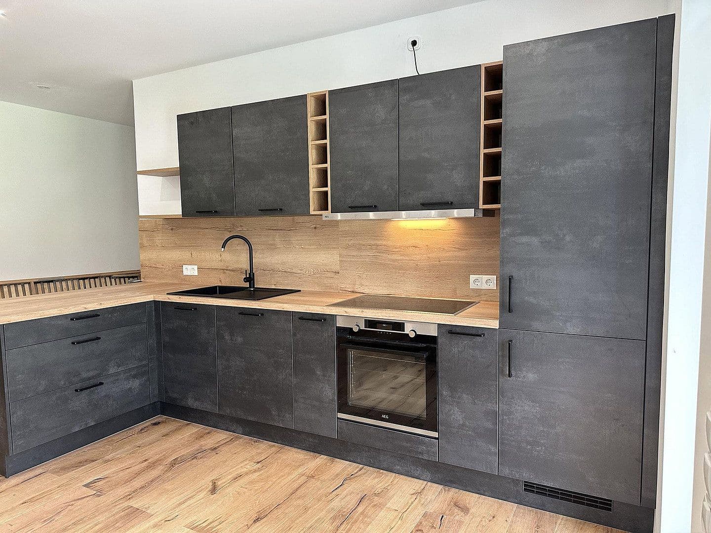 Prenájom bytu 5-izbový 141 m², Badstr. 131, Egloffstein, Bavorsko Prenájom bytu 5-izbový 141 m², Badstr. 131, Egloffstein, Bavorsko