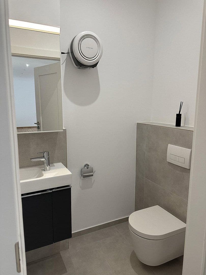 Prenájom bytu 5-izbový 141 m², Badstr. 131, Egloffstein, Bavorsko Prenájom bytu 5-izbový 141 m², Badstr. 131, Egloffstein, Bavorsko