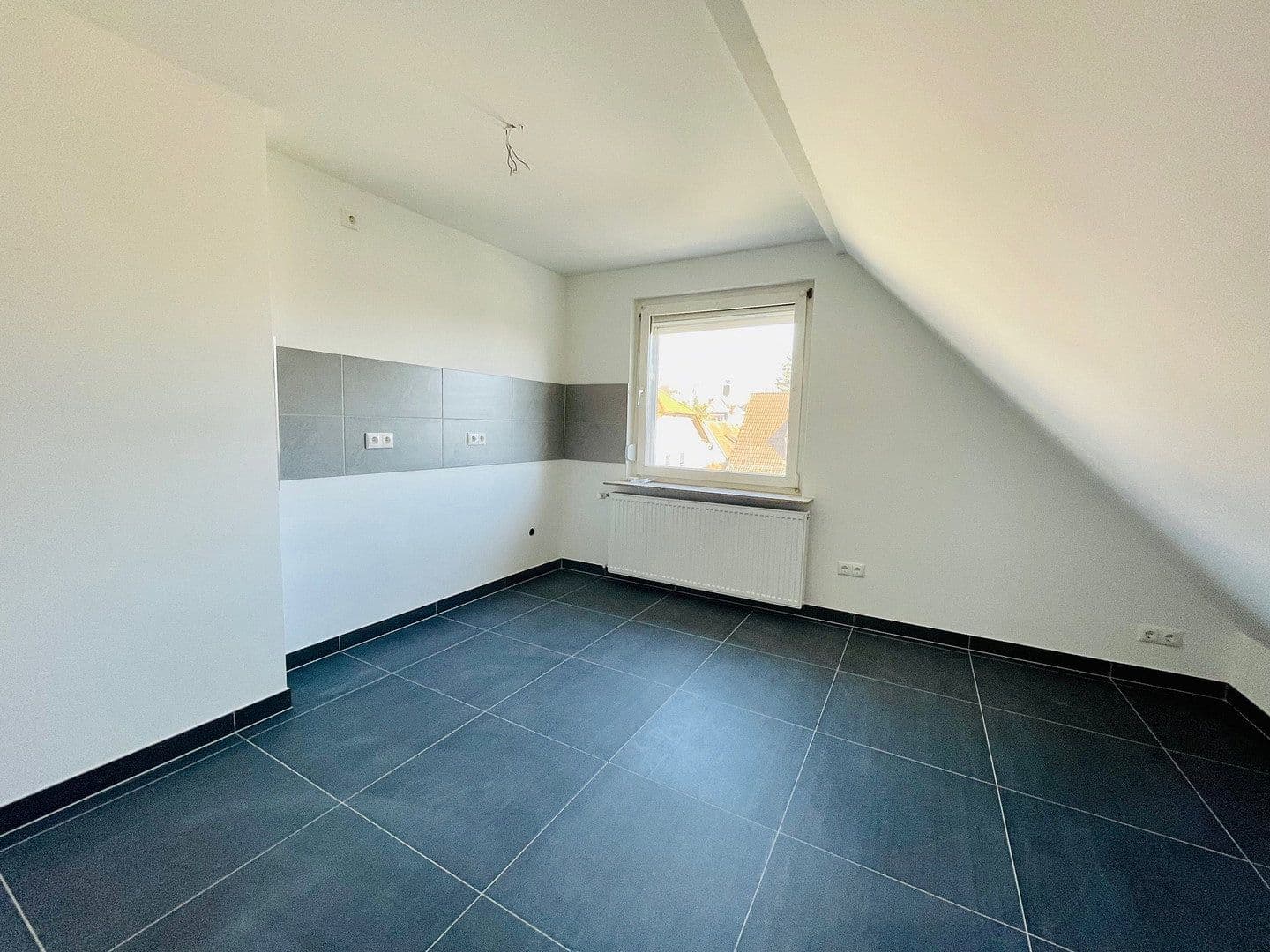Prenájom bytu 2-izbový 70 m², Rilkestraße 2, Braunfels, Hesensko Prenájom bytu 2-izbový 70 m², Rilkestraße 2, Braunfels, Hesensko